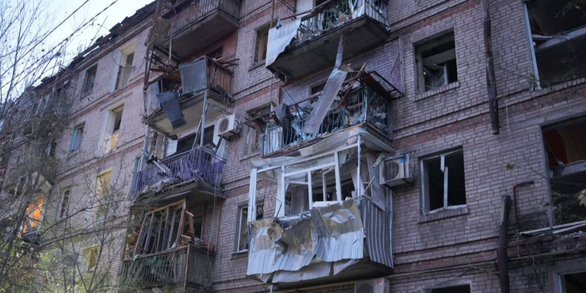 Наслідки російського удару по Запоріжжю вранці 9 жовтня (Фото: Михайло Семікін/Telegram)