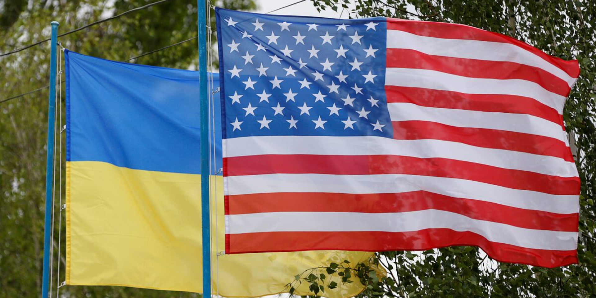 Ukrainians in the USA may face deportation risks (Photo: REUTERS/Valentyn Ogirenko)