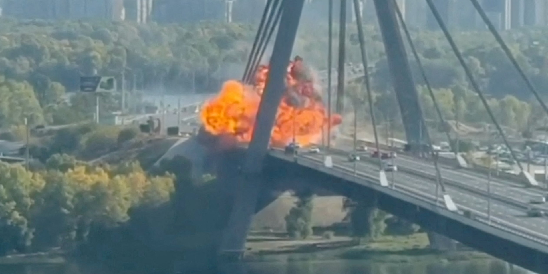 Strike on North Bridge in Kyiv, Oct. 4, 2026 (Photo: Social Media/via REUTERS)