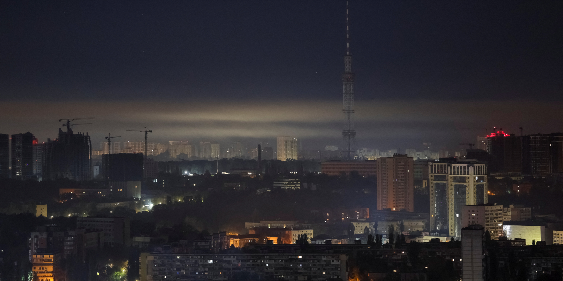 Київ на тлі російських ударів, вересень 2026 (Фото: REUTERS/Gleb Garanich)