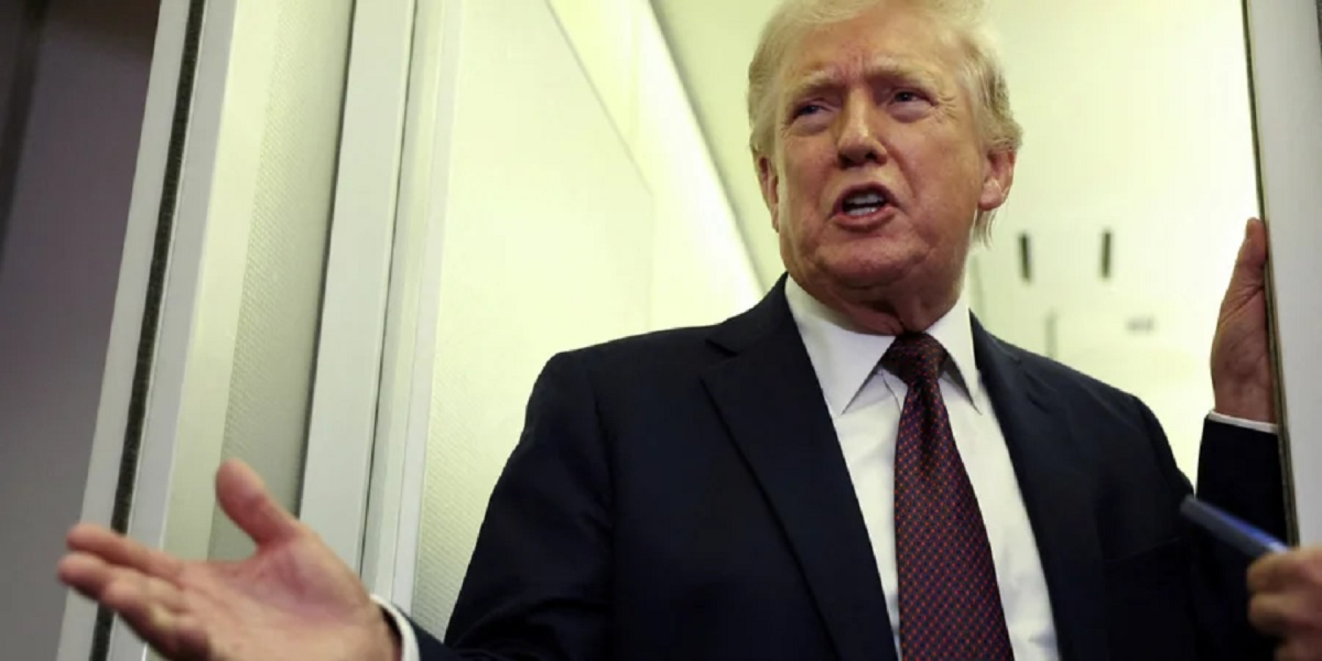 У США звинуватили Трампа у співучасті у війні РФ проти України через послаблення санкцій (Фото: REUTERS/Kevin Lamarque)