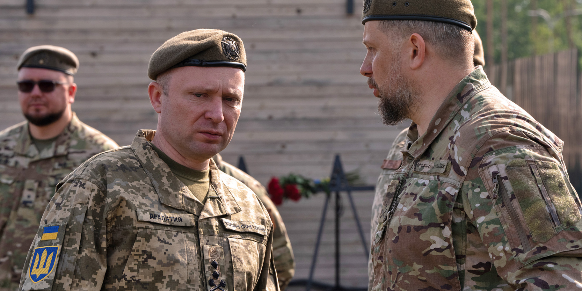 Mykhailo Drapatyi (right) together with the commander of the 3rd Army Corps, Andrii Biletskyi (left) (Photo: Oleksandr Magula/Suspilne Ukraine/JSC «UA:PBC