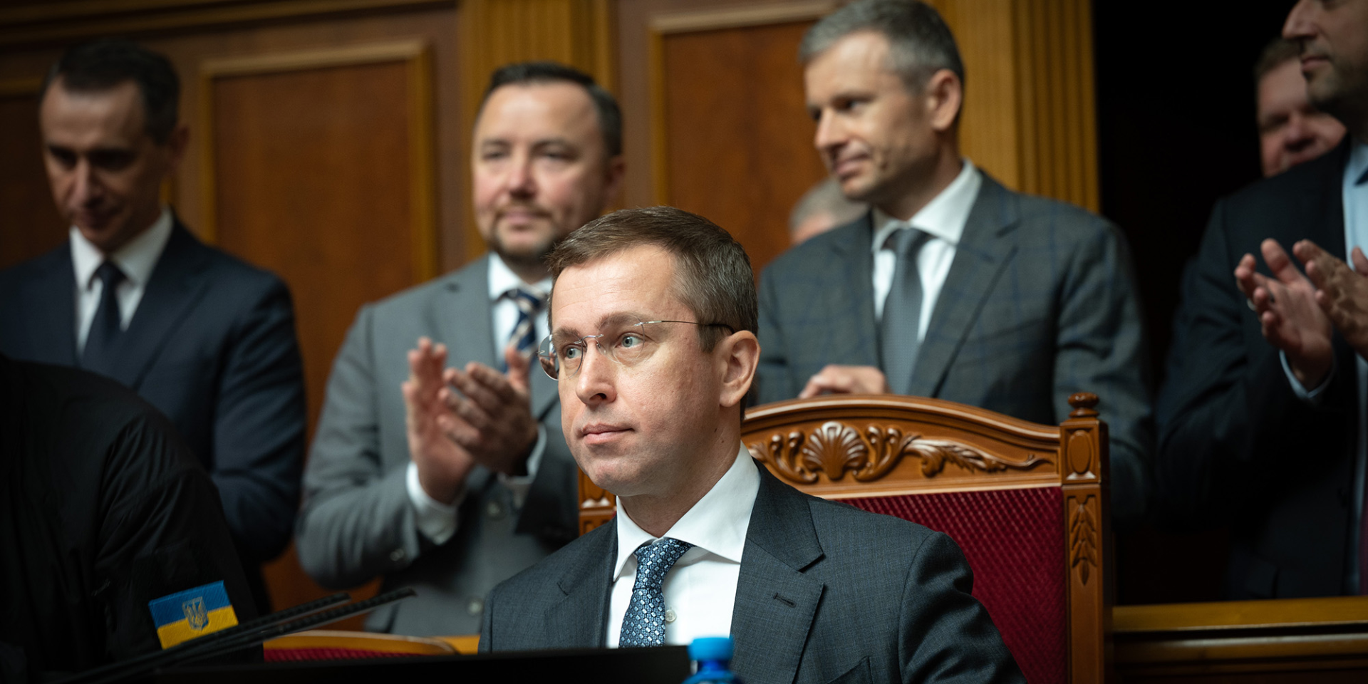Премьер Сергей Корецкий ранее объявил о режиме экономии госсредств из-за острой нехватки финансирования и задержек с международной помощью. 15 октября Верховная Рада сделала важный шаг для того, чтобы эти средства в госбюджете появились (Фото: КМУ)
