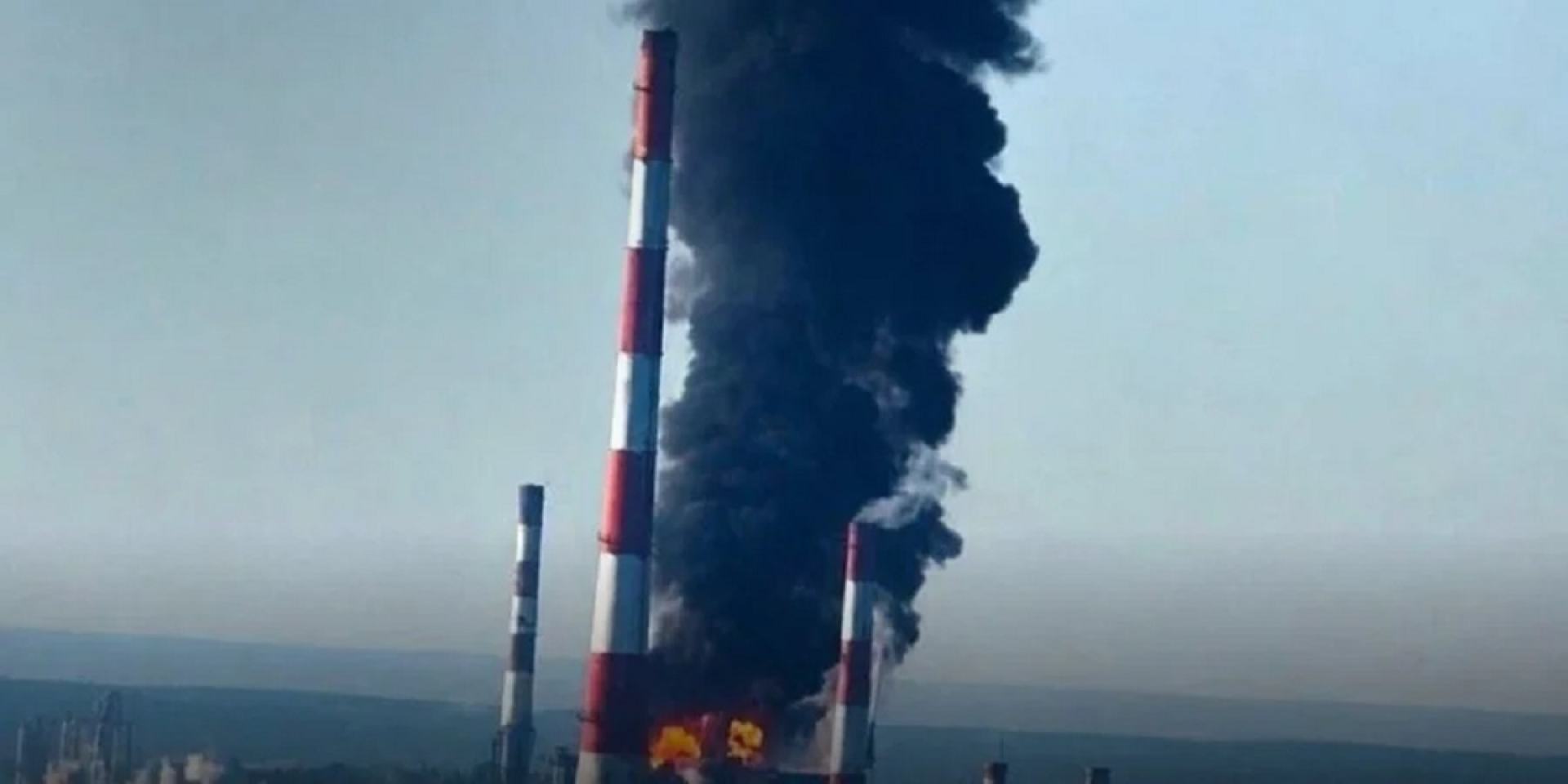 The Lukoil-Nizhegorodnefteorgsintez oil refinery in the city of Kstovo, Nizhny Novgorod Oblast, Russia, has been struck (Photo: General Staff of the Ukrainian Armed Forces / Telegram)