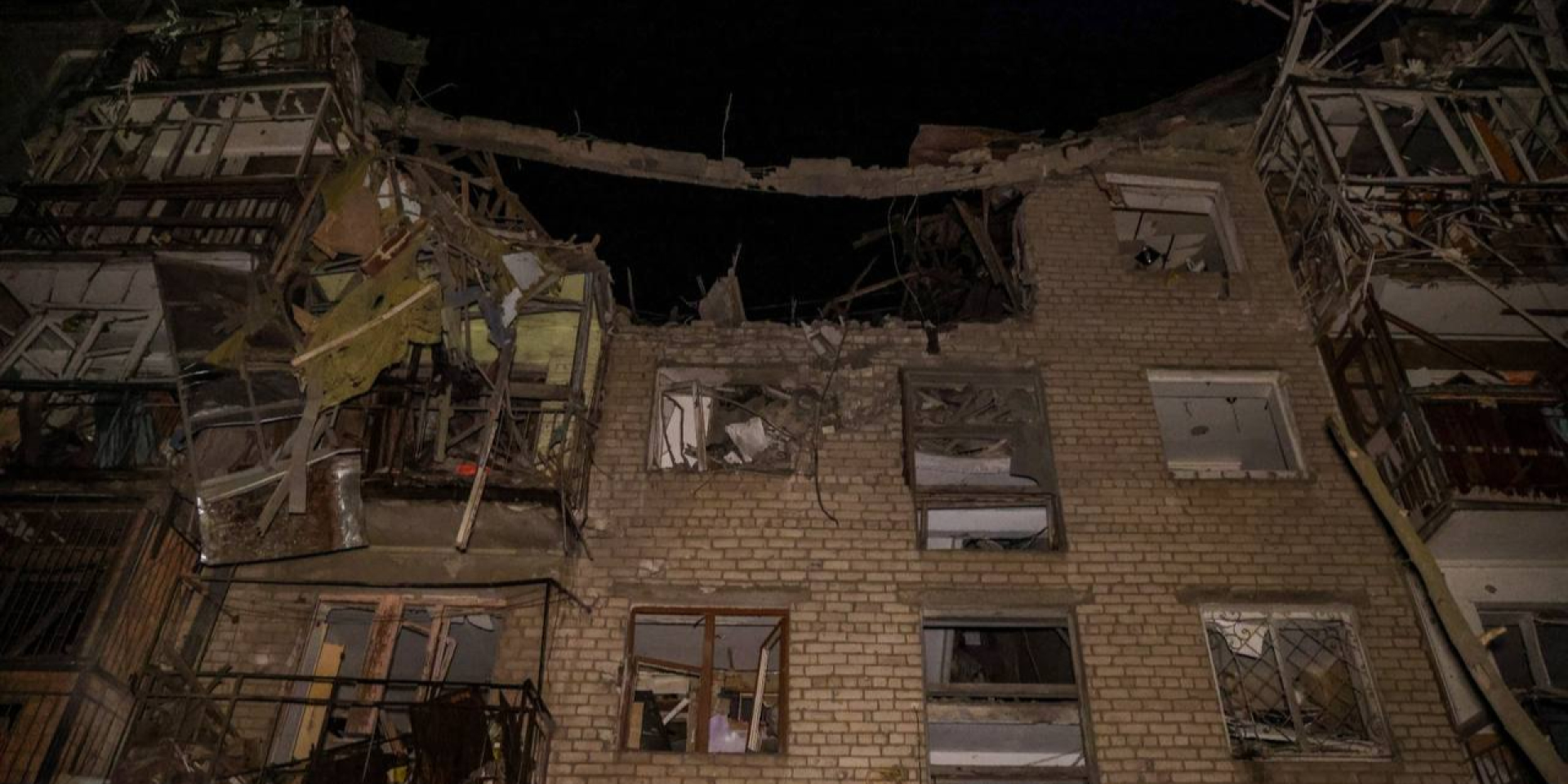 Aftermath of a Russian strike on Kherson, October 17, 2026 (Photo: Department of the State Emergency Service in Kherson Oblast)