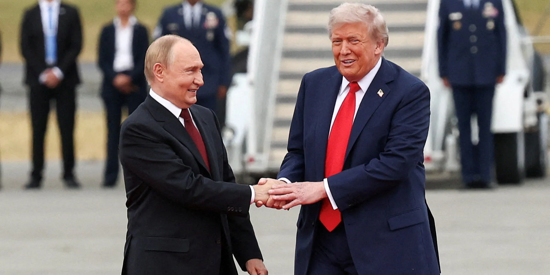 Трамп заявив, що відкритий до участі у тристоронній зустрічі з російським диктатором Володимиром Путіним та китайським лідером Сі Цзіньпіном (Фото: REUTERS/Kevin Lamarque)