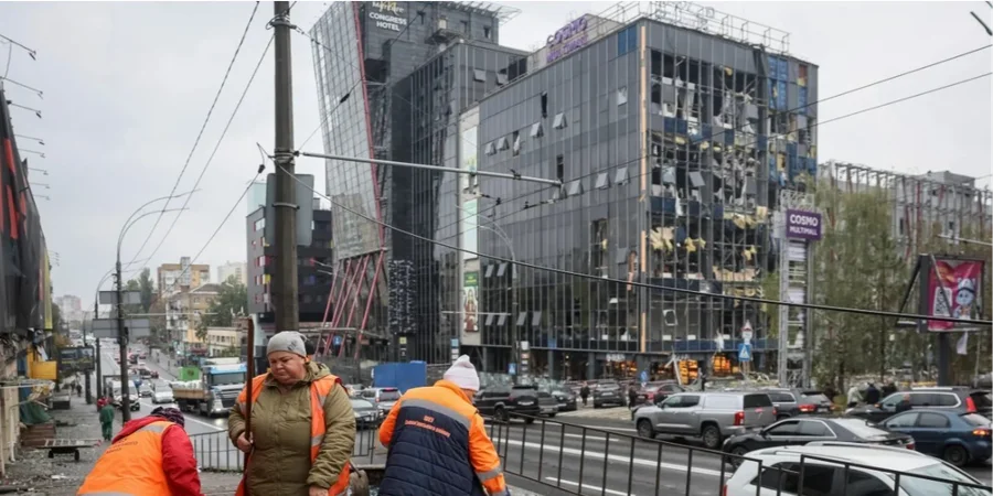 Damaged Cosmo Multimall shopping center in Kyiv (Photo: REUTERS/Gleb Garanich)