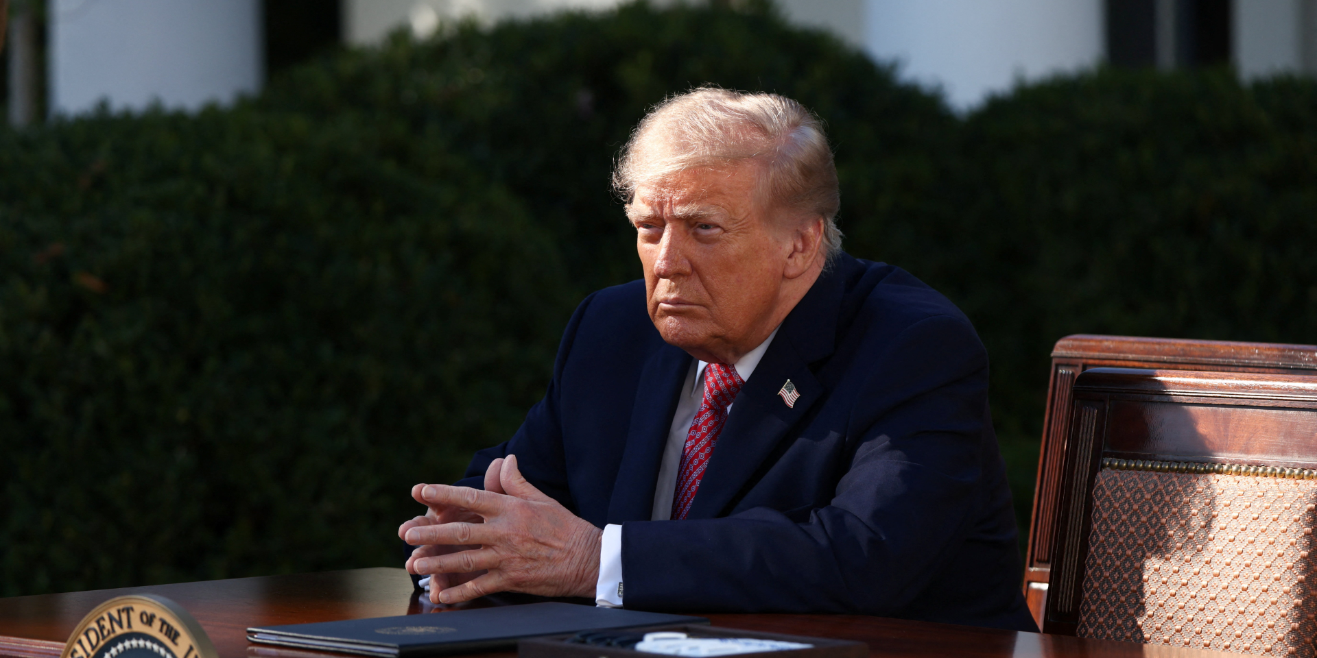 Дональд Трамп, за даними The Atlantic, хоче побачити підписання мирної угоди між Україною і Росією на саміті G20 на своєму курорті (Фото: REUTERS/Kevin Lamarque)