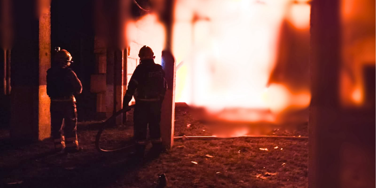A fire at an energy infrastructure facility in Rivne Oblast following a Russian attack overnight into October 23 (Photo: State Emergency Service of Ukraine / Telegram)