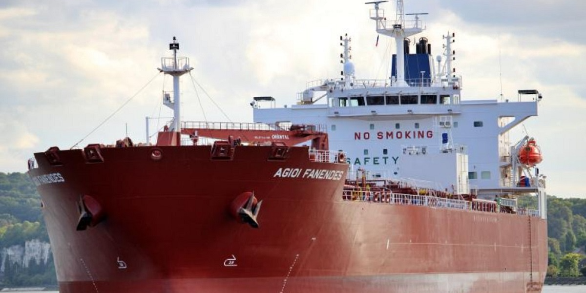 The Agioi Fanendes is carrying Russian diesel and heading to New York (Photo: vesselfinder.com)