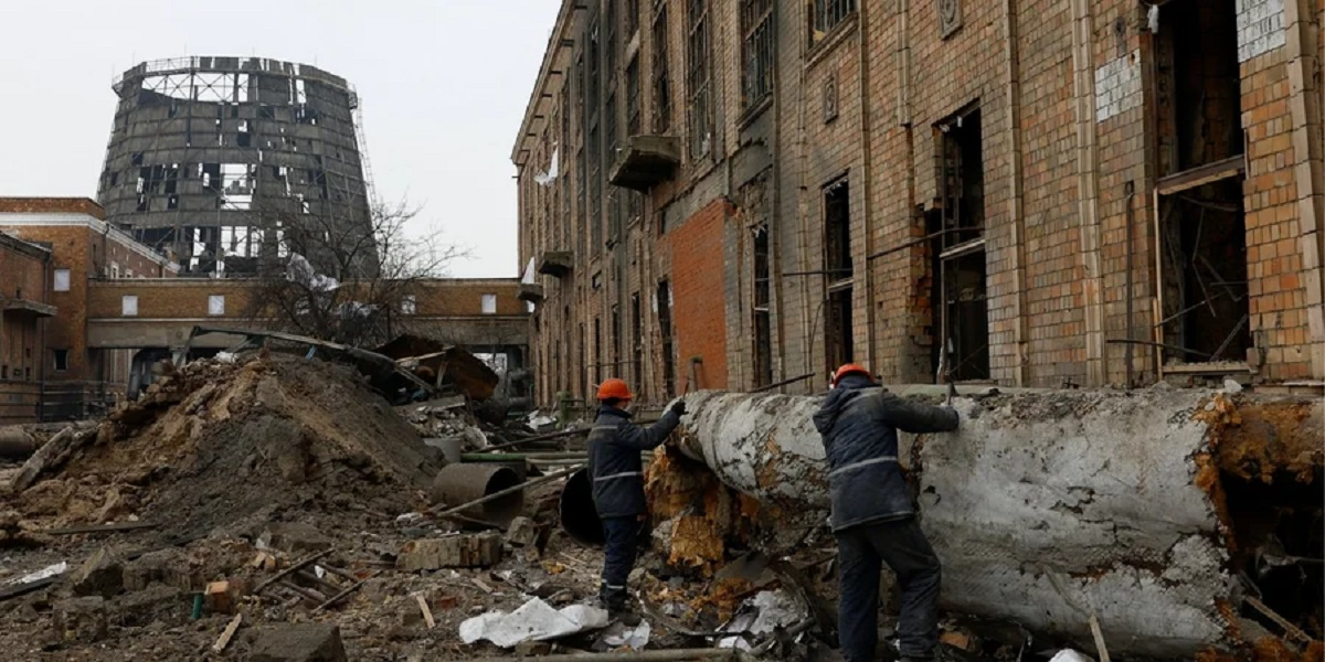 Darnytska TPP in Kyiv after the Russian attack, Feb. 4, 2026 (Photo: REUTERS/Valentyn Ogirenko)