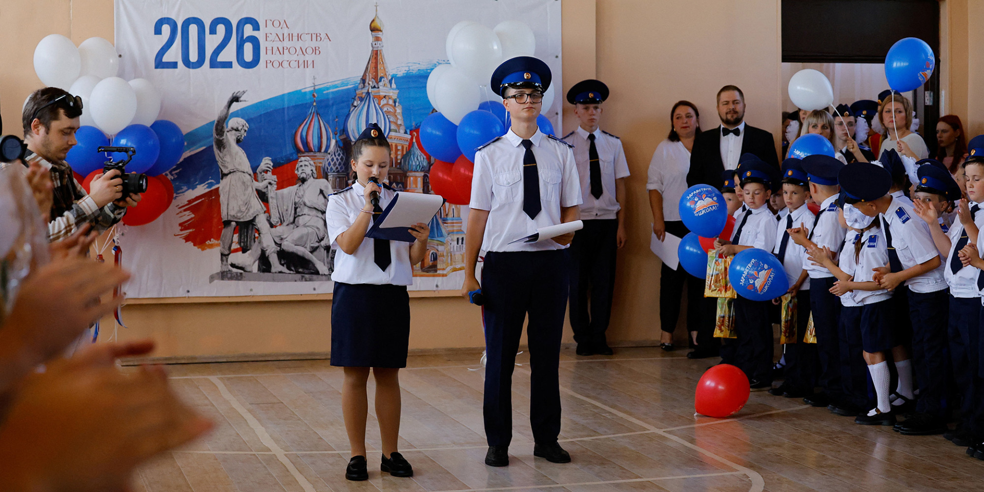 WHAT THEY TEACH IN A DONETSK SCHOOL: The Kremlin is now adding a new cult to its longstanding cult of the “Great Patriotic War” — that of the “heroes of the special military operation,” or simply the Russian army. (Photo: Reuters)