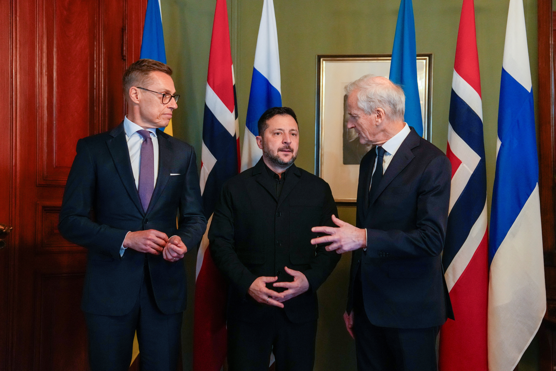 Stubb, Zelenskyy, and Støre spoke by phone on the night before both Scandinavian leaders called Putin (Photo: NTB/Heiko Junge /via REUTERS)