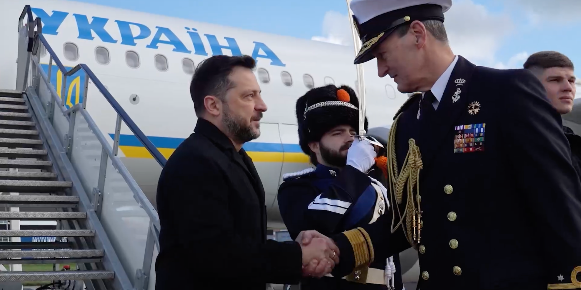 Zelenskyy arrives in the Netherlands on Oct. 28 (Photo: Video screenshot / Zelenskiy / Official)