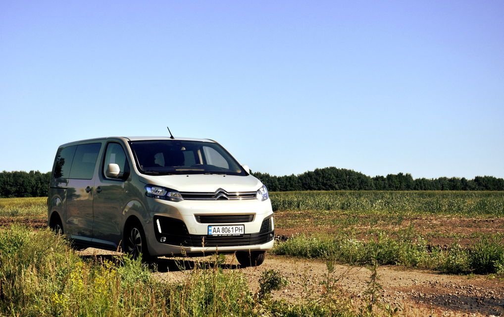 Дом на колесах. Тест-драйв Citroen SpaceTourer - фото