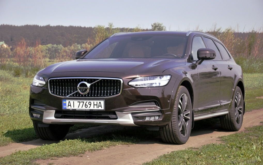 Технократичный мачо. Тест-драйв Volvo V90 Cross Country - фото