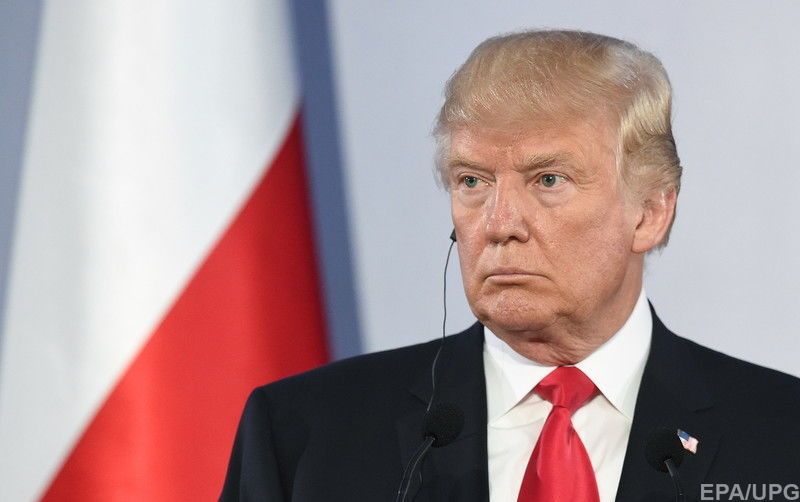 Трамп добавил, что намерен провести общее собрание с министром внутренней безопасности США Джоном Келли, генералами и другими военными лидерами в Белом доме, чтобы обсудить ситуацию по Северной Кореи