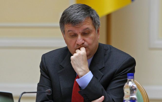 Аваков призвал Сакашвили и участников акции на границе пройти процедуру оформления незамедлительно (Фото: Фото: Пресс-служба АП)
