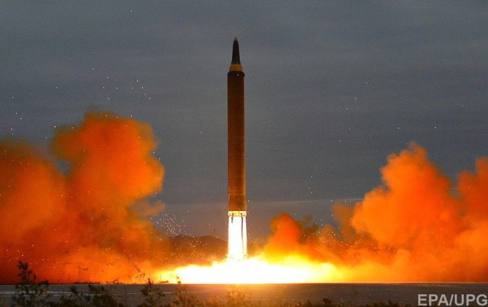 Япония будет принимать надлежащие и своевременные меры, находясь в тесном контакте с США и Южной Кореей