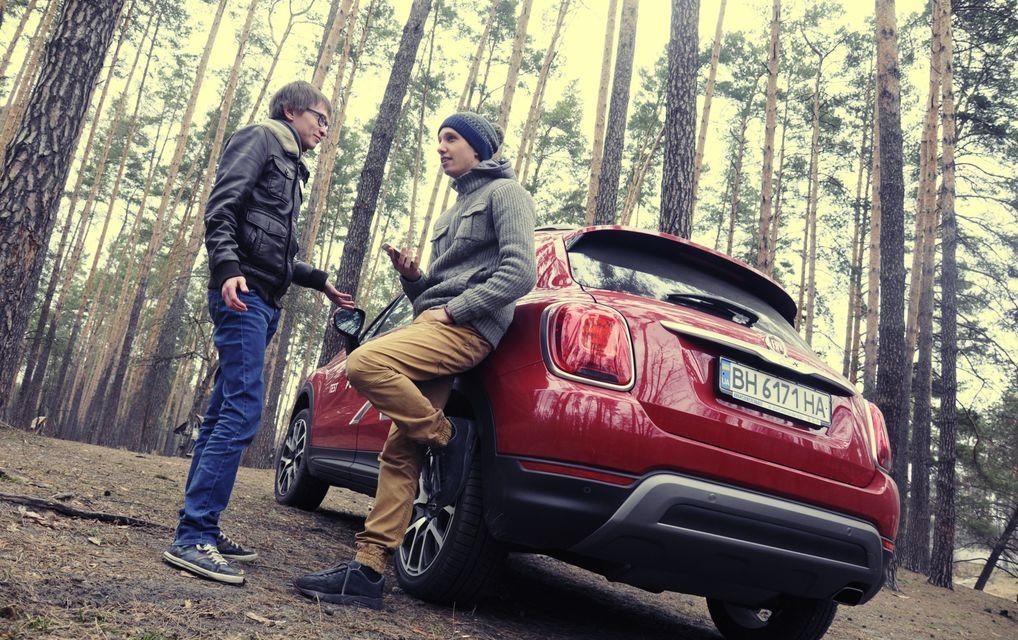 Хипстермобиль 2.0. Тест-драйв кроссовера для тусовщиков Fiat 500X - фото