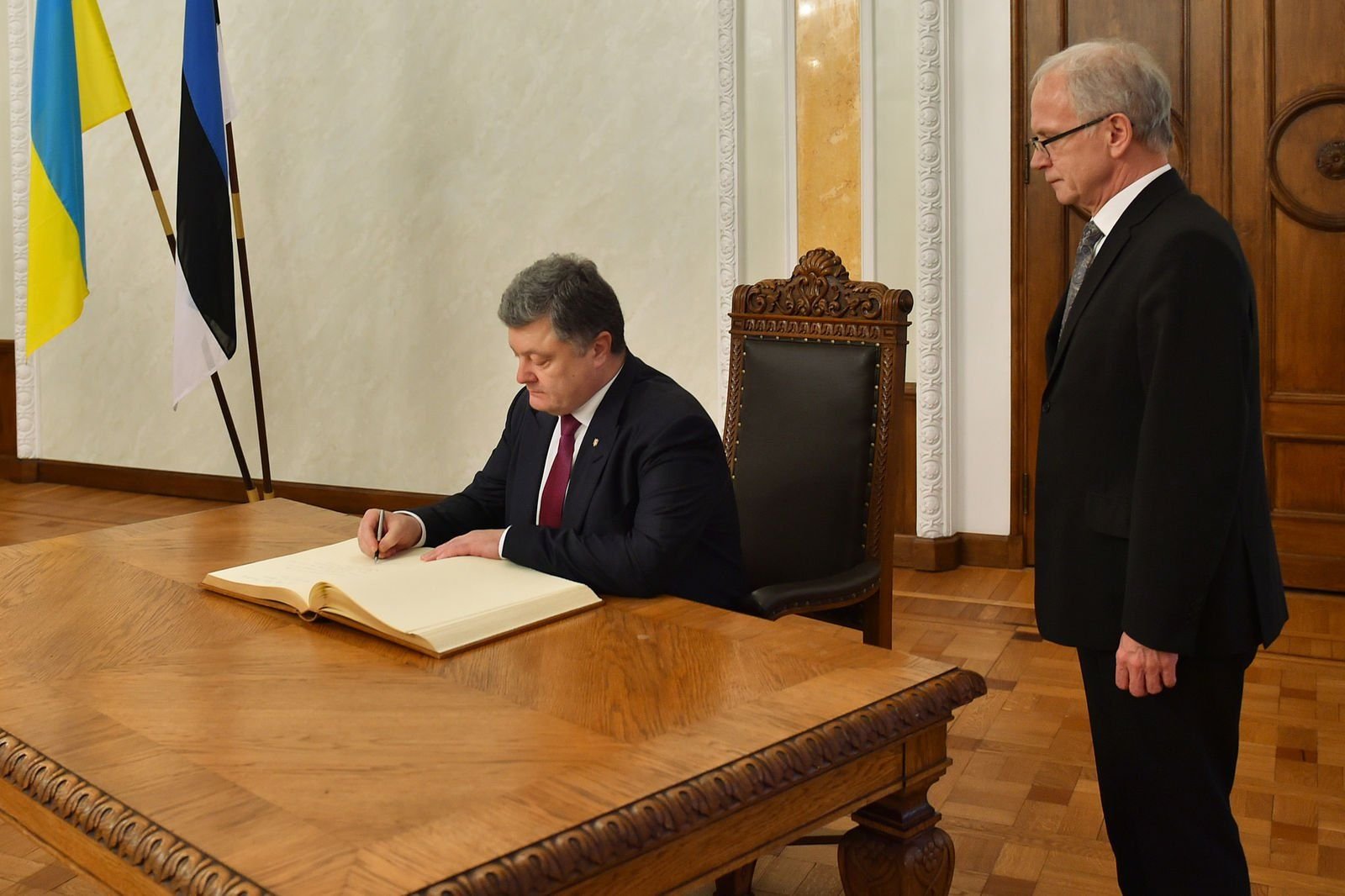 Как вам президент Порошенко? - фото