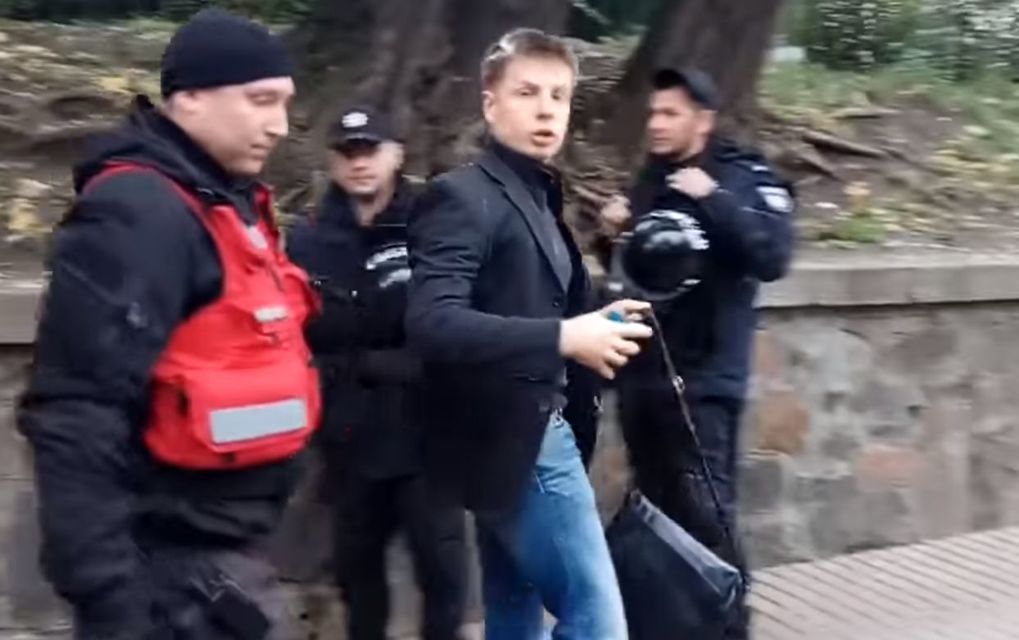 Митингующие обозвали Гончаренко 