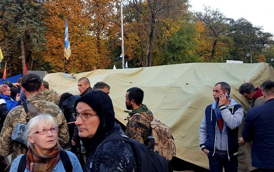 Остальные палатки пока лежит в разобранном виде (Фото: Фото: Кристина Бердинских/НВ)
