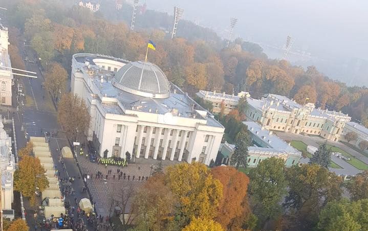 Луценко сообщил, как относиться к протесту под парламентом (Фото: Фото: Юрий Луценко via Facebook)