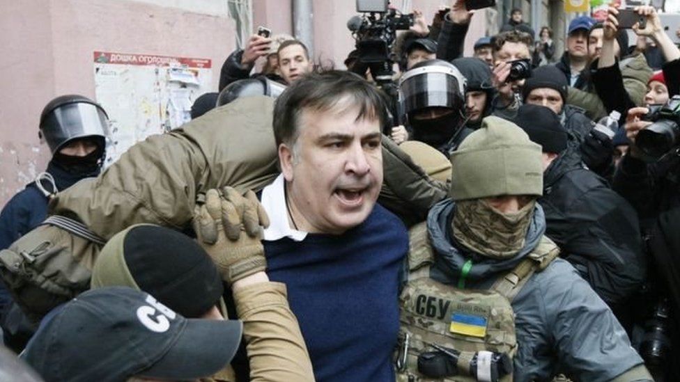 Саакашвілі силоміць вивели з квартири на початку тижня (Фото: Reuters)
