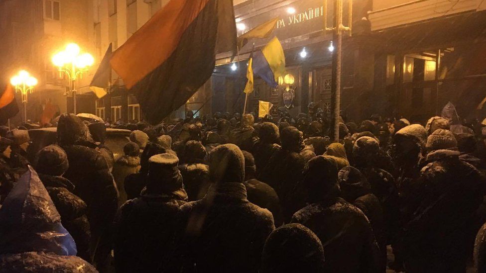 Учасники акції назвали Луценка 