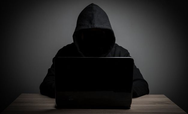 Как только государство получит инструменты для интернет-слежки, можно сразу же попрощаться со свободой слова