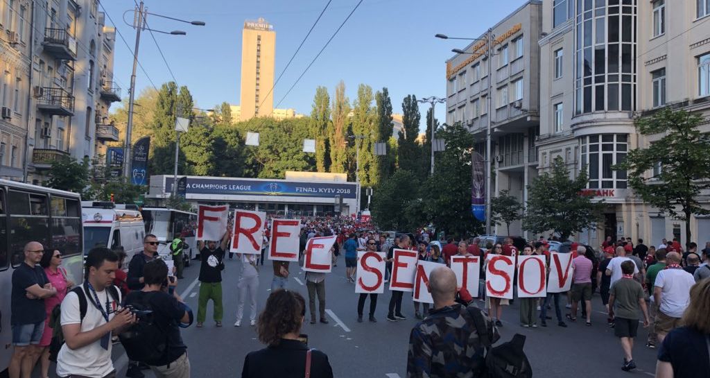 На данный момент украинец находится под наблюдением врачей (Фото: Twitter)
