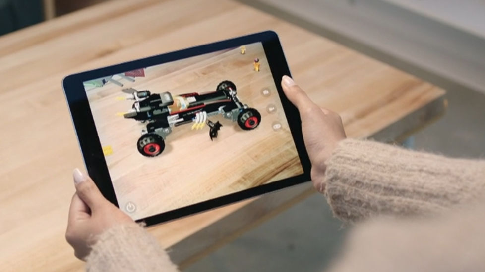 USDZ позволяет разработчикам переносить объекты из Photoshop и Dimension в среду AR. Что это значит для всех нас?