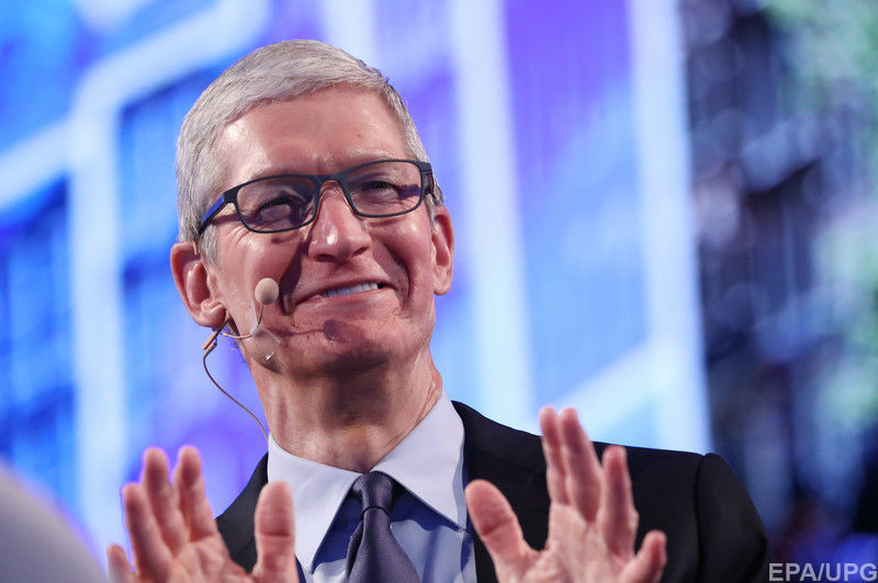 Пользователи и Apple, и Facebook - как раз основная цель этих баталий