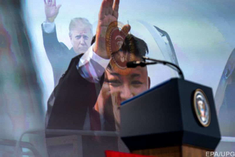 Фотографії з сингапурського самміту Трампа та Кім Чен Ина