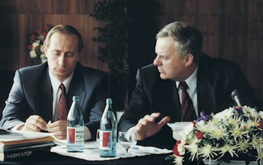  Фільм розповідає про першого мера Санкт-Петербурга і розкриває деякі деталі особистості його тодішнього помічника Володимира Путіна  (Фото:  Фото: скріншот офіційного трейлера документального фільму Справа Собчака)