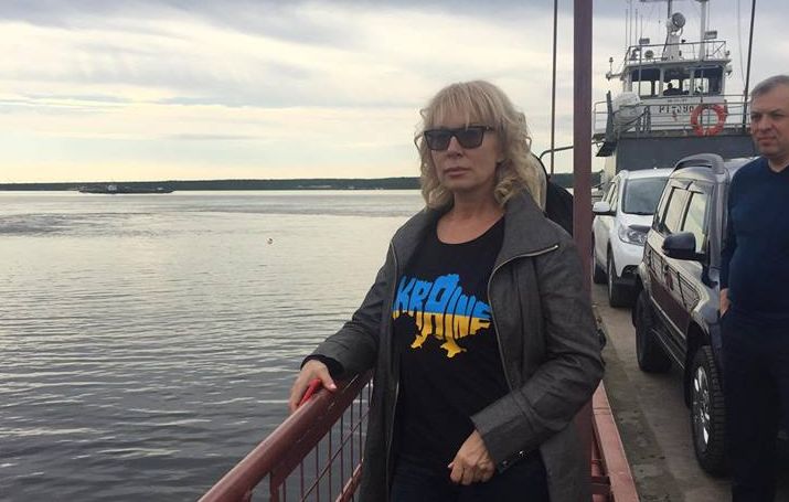  Людмила Денисова снова попытается посетить Сенцова  (Фото:  Фото: Людмила Денисова/Facebook)