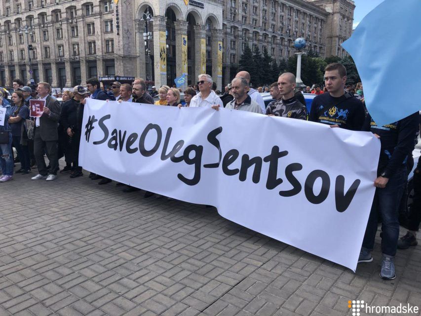 В акции принимают участие более 100 человек 