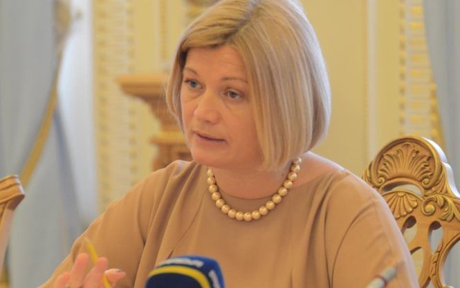 В отличие от ситуации с Олегом Сенцовым Путин помиловал Савченко без ее личной просьбы (Фото: Фото: Ирина Геращенко via Facebook)