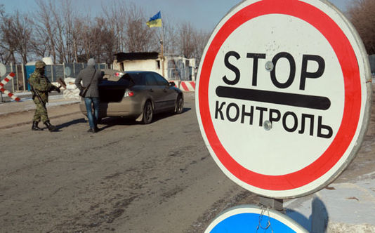  Єдине, бойовики майже добу блокували роботу КПВВ