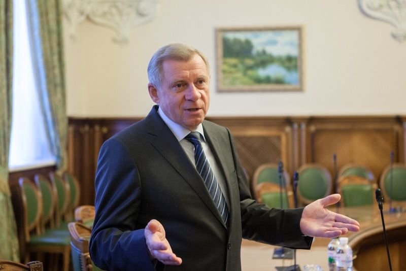 Смолий ожидает решения о продолжении сотрудничества с МВФ по итогам визита миссии