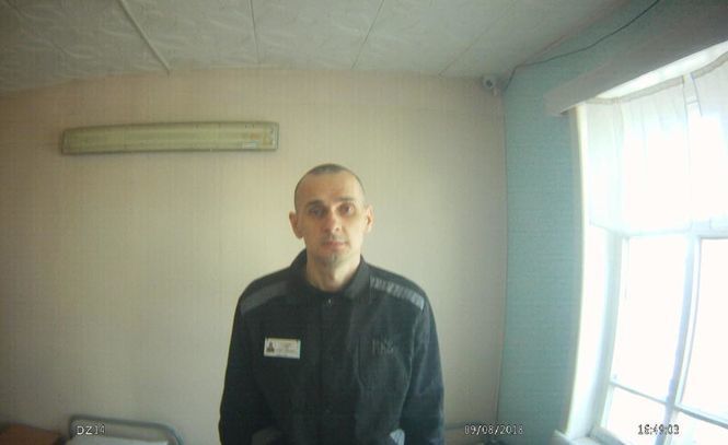 На 145-й день Олег Сенцов прекратил голодовку (Фото: Фото: Людмила Денисова via Facebook)