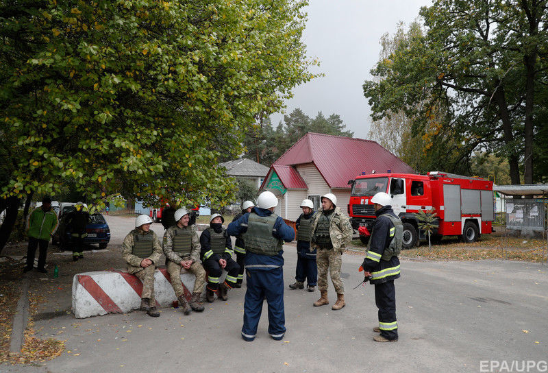  Спасатели пока не могут начать ликвидацию ЧС на военном складе вблизи Ични