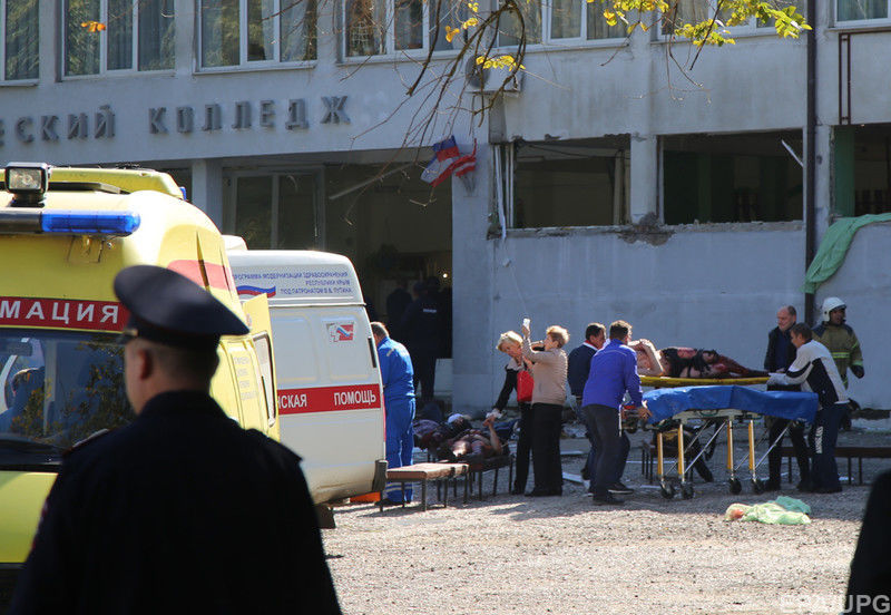 В результате взрыва и стрельбы в Керченском политехническом колледже погибли более 20 человек 