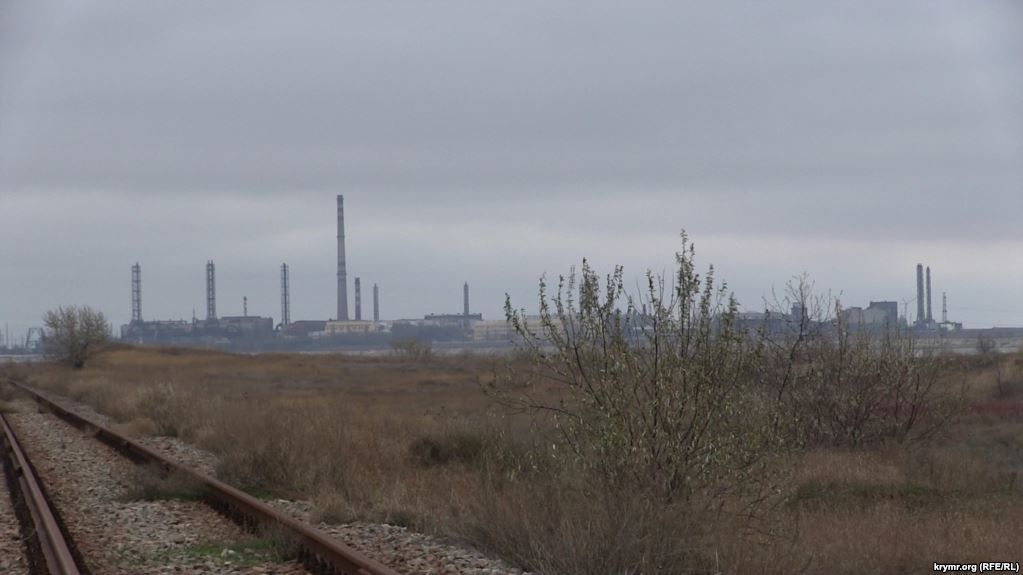 Завод Кримський титан в Армянську
