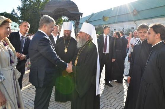 Порошенко провел телефонный разговор с Онуфрием (Фото: Фото: pravoslavie.org.ua)