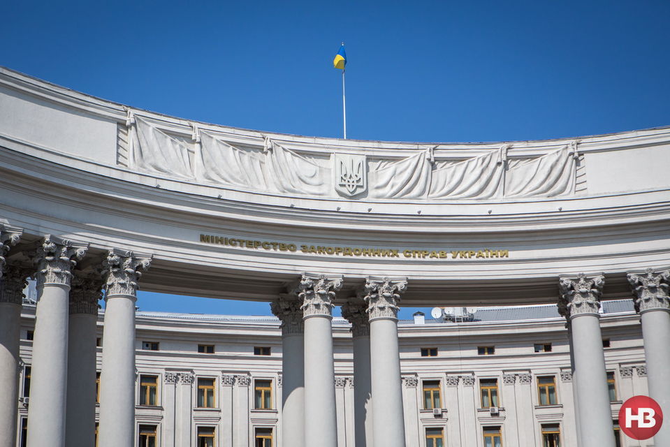 МЗС України підтвердило, що постійний представник України при ОБСЄ Ігор Прокопчук є родичем кандидата на посаду очільника Інтерполу від Росії 