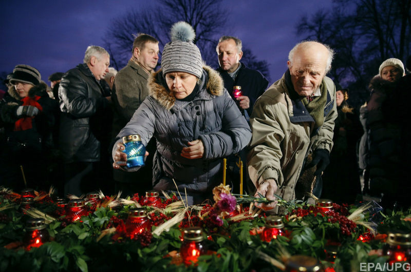 24 листопада в Києві проходять заходи з вшановання Дня пам'яті жертв Голодомору