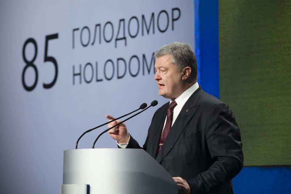  Порошенко поклав відповідальність за Голодомор в Україні на РФ  (Фото:  Фото: Прес-служба АП)
