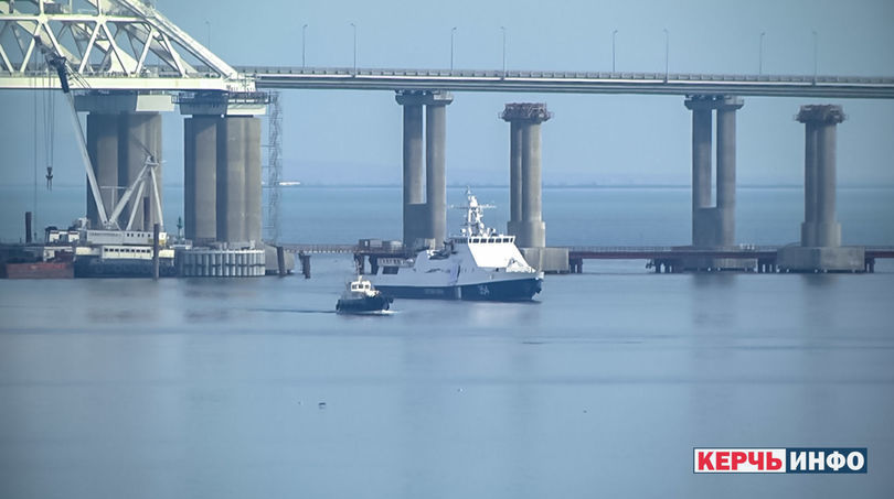  Украинские суда еще ждут на входе в Азовское море 